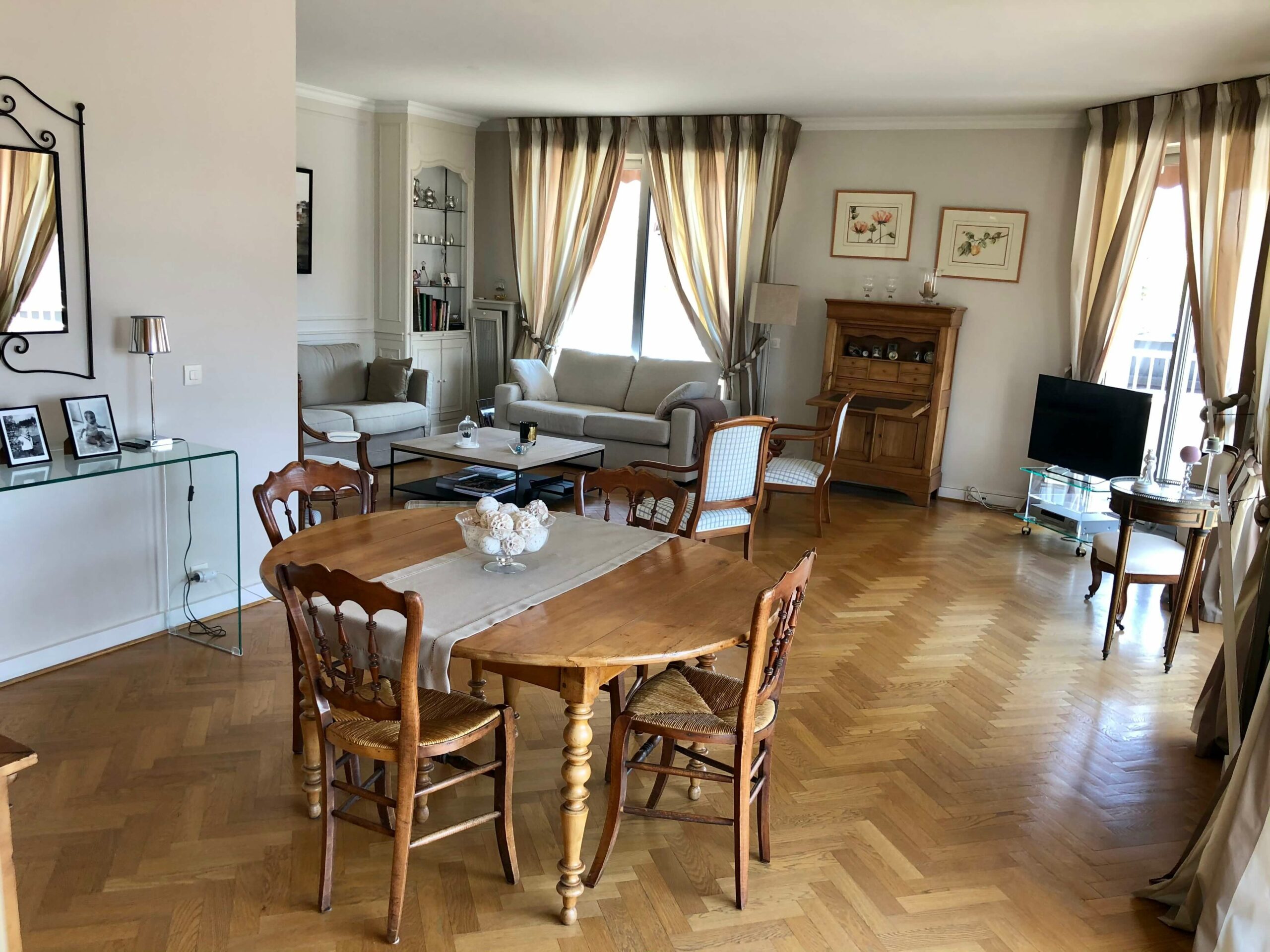 Image représentant la salle à manger d'un Appartement à vendre sur Marcq-en-Baroeul