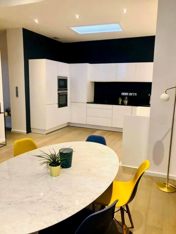 Image représentant la cuisine d'une Maison à vendre dans le Vieux Lille par une agence immobilière Lille