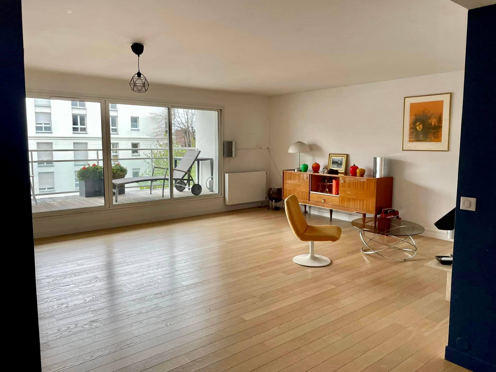 Image représentant le salon d'un Appartement à vendre à Lille par agence immobilière Lille