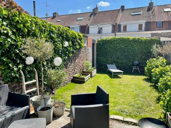 Image représentant le jardin d'une Maison 1930 à vendre sur tourcoing par agence immobilière Lille