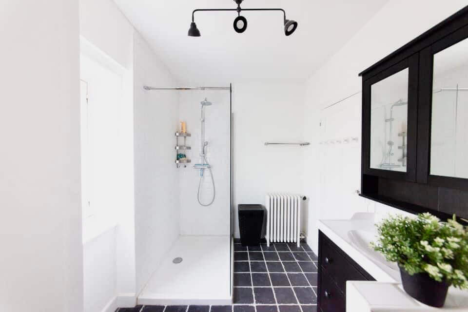 Image représentant la salle de bain d'une Maison à vendre sur Mouvaux par agence immobilière Lille