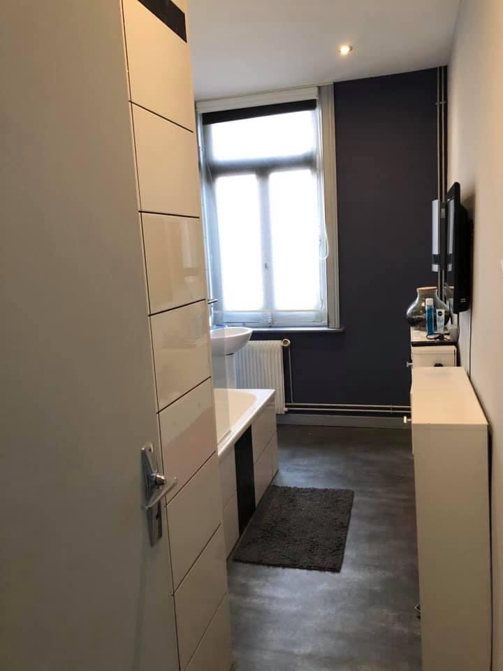 Image de la salle de bain d'une Maison à vendre sur Marcq en Baroeul par agence immobilière Lille