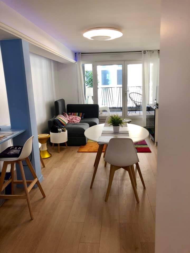 Image du salon d'un Appartement à vendre sur Lille par agence immobilière Lille