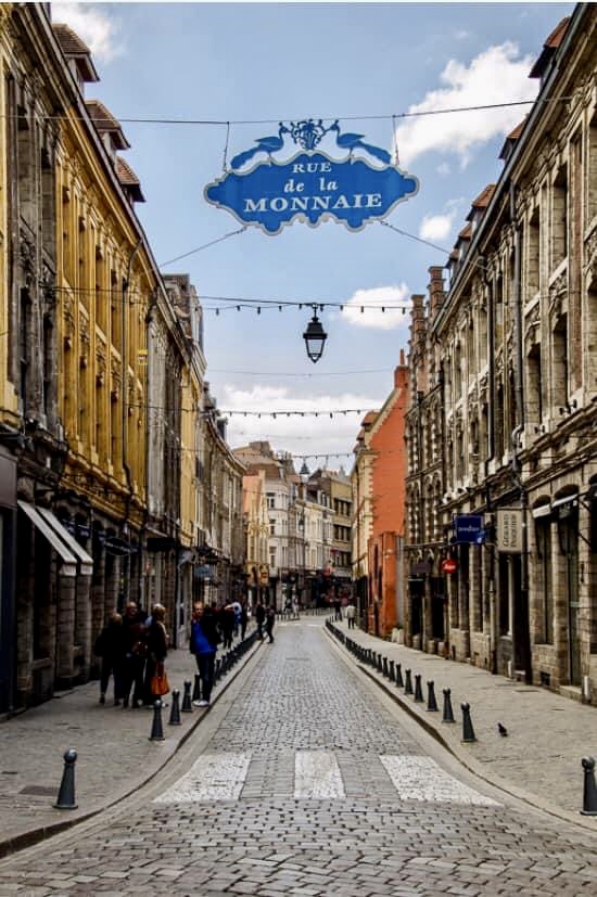 Image de la rue d'un Appartement à vendre dans le vieux lille par agence immobilière Lille