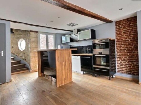 Image de la cuisine d'un Appartement à vendre vieux Lille par agence immobilière Lille
