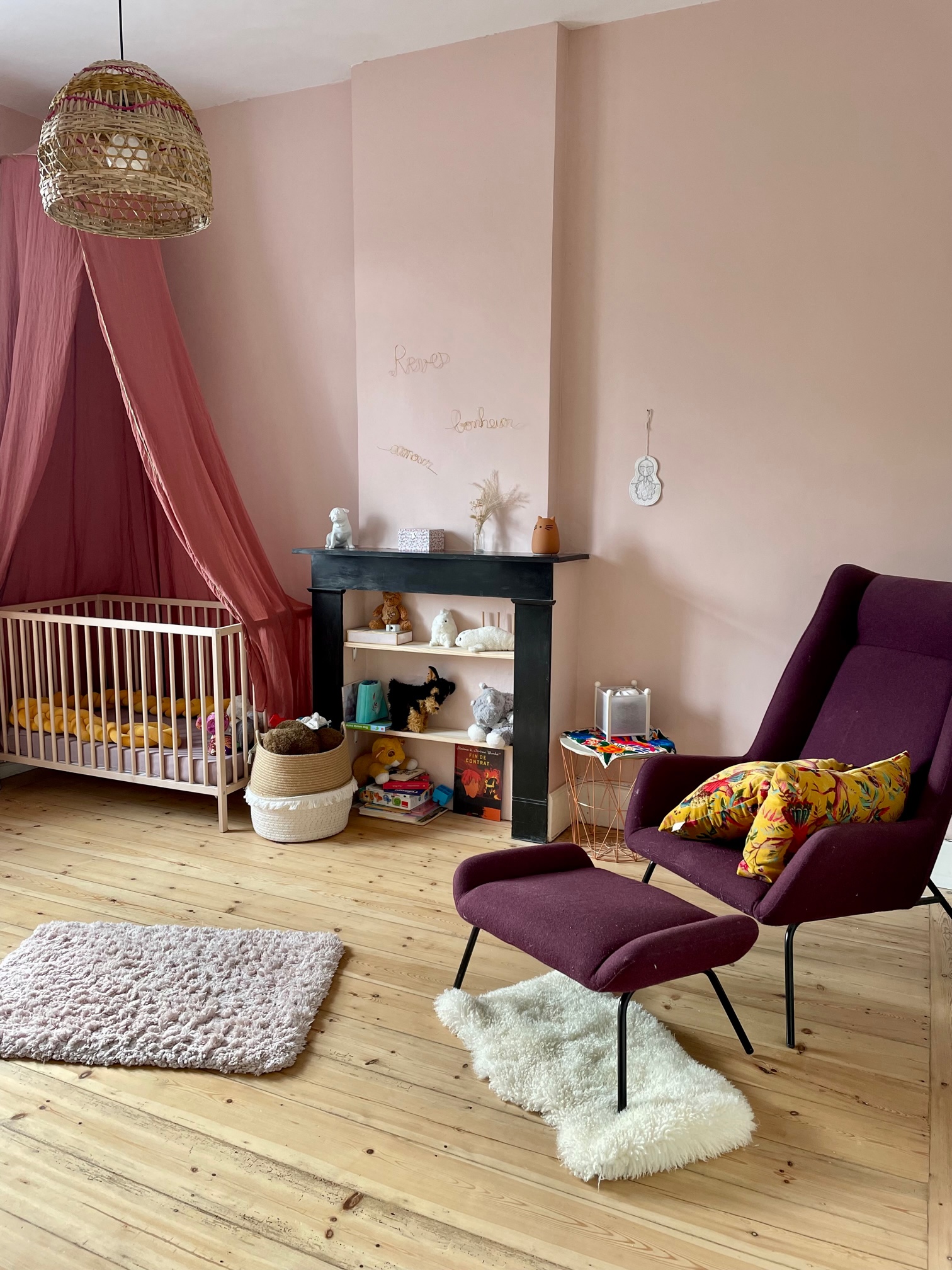Image représentant la chambre d'une maison à vendre sur mouvaux par une agence immobilière de Lille.